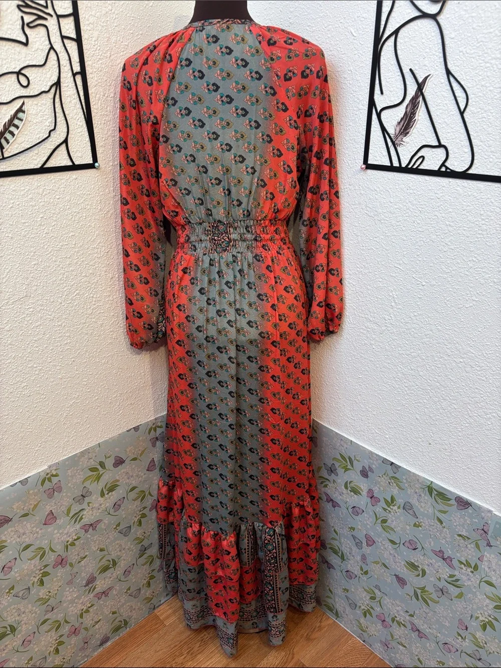 Beautiful coral pink and gray floral high-low tiered ruffle maxi dress. Size L. - Picture 3 of 15